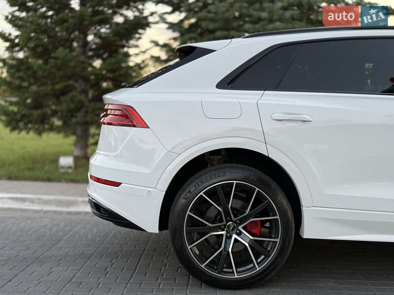 Позашляховик / Кросовер Audi Q8 2023 в Одесі