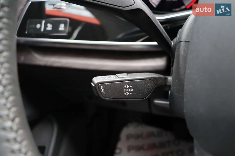 Внедорожник / Кроссовер Audi Q8 2018 в Львове