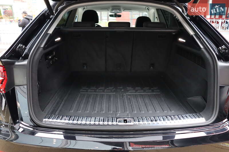 Внедорожник / Кроссовер Audi Q8 2018 в Львове