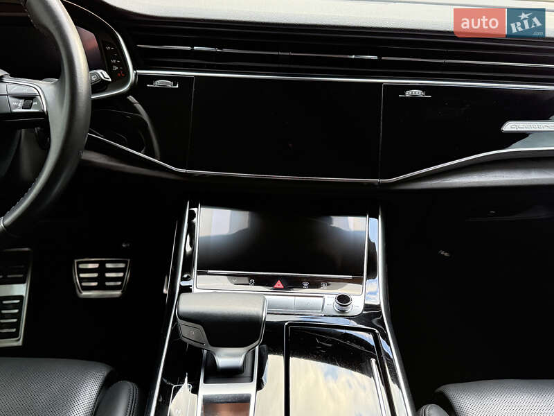 Позашляховик / Кросовер Audi Q8 2019 в Рівному фото 63 Позашляховик / Кросовер Audi Q8 2019 в Рівному