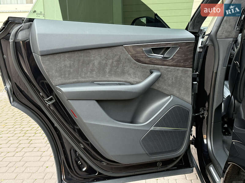 Позашляховик / Кросовер Audi Q8 2019 в Рівному фото 95 Позашляховик / Кросовер Audi Q8 2019 в Рівному