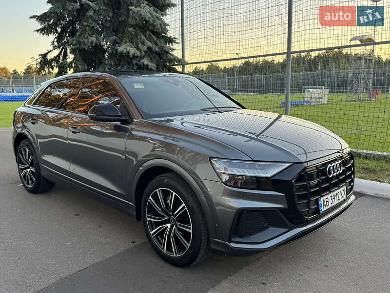 Позашляховик / Кросовер Audi Q8 2021 в Києві
