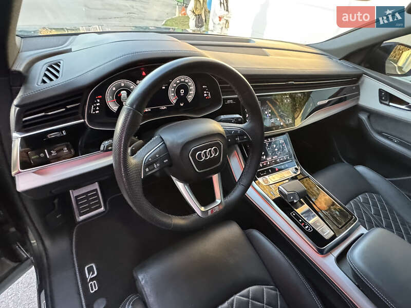 Позашляховик / Кросовер Audi Q8 2021 в Києві