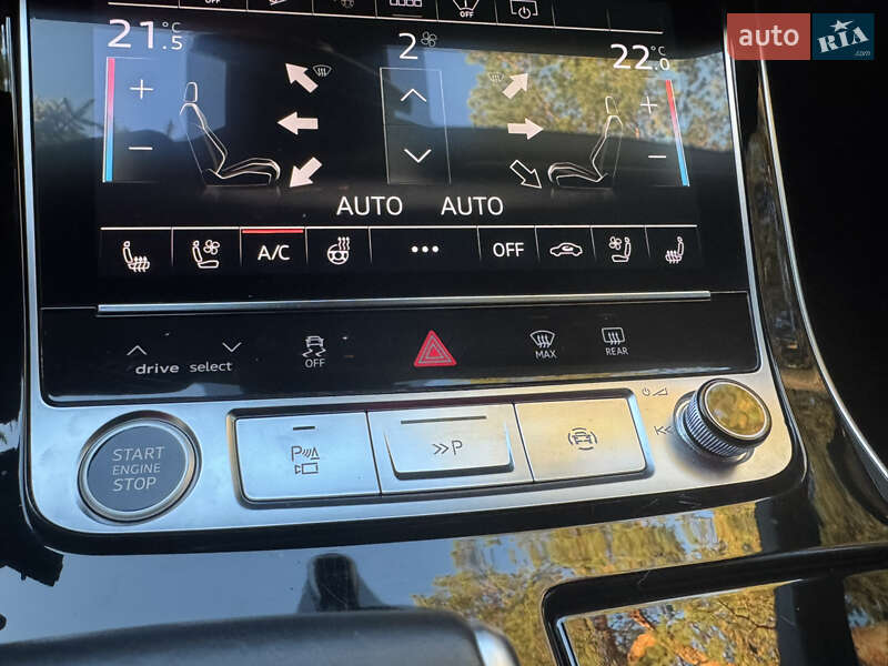 Позашляховик / Кросовер Audi Q8 2021 в Києві