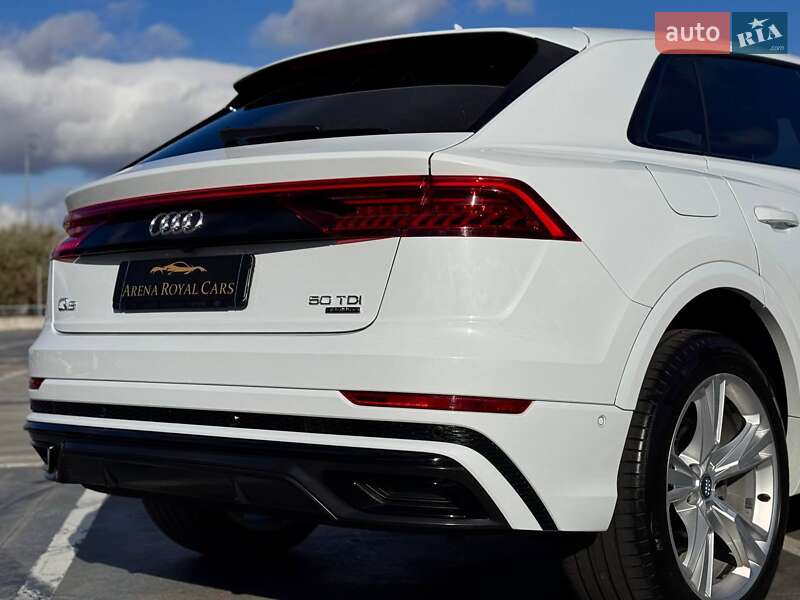 Позашляховик / Кросовер Audi Q8 2020 в Києві фото 17 Позашляховик / Кросовер Audi Q8 2020 в Києві