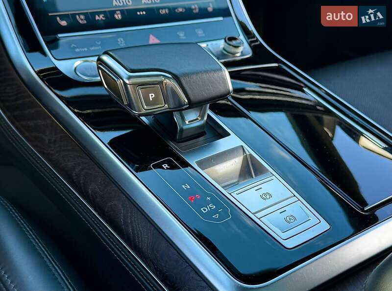 Позашляховик / Кросовер Audi Q8 2020 в Києві фото 43 Позашляховик / Кросовер Audi Q8 2020 в Києві