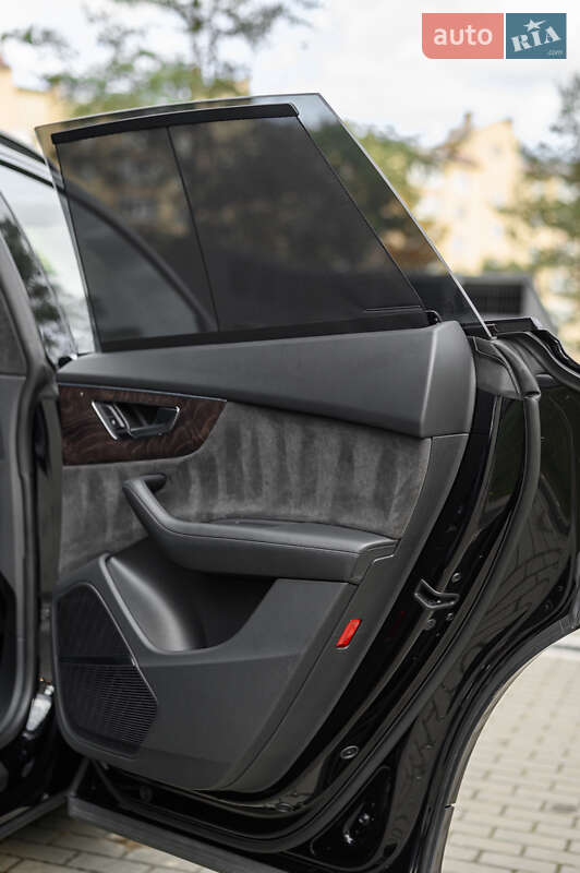Внедорожник / Кроссовер Audi Q8 2019 в Львове фото 39 Внедорожник / Кроссовер Audi Q8 2019 в Львове
