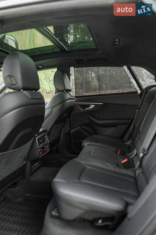 Внедорожник / Кроссовер Audi Q8 2019 в Львове фото 77 Внедорожник / Кроссовер Audi Q8 2019 в Львове