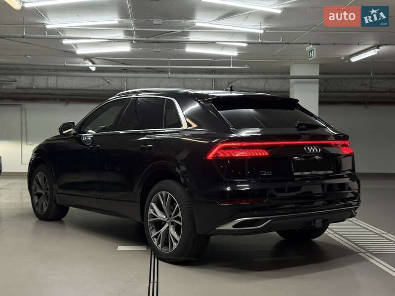 Внедорожник / Кроссовер Audi Q8 2018 в Киеве
