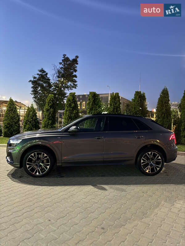 Внедорожник / Кроссовер Audi Q8 2018 в Киеве фото 6 Внедорожник / Кроссовер Audi Q8 2018 в Киеве