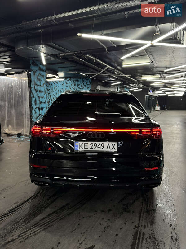 Позашляховик / Кросовер Audi Q8 2024 в Києві