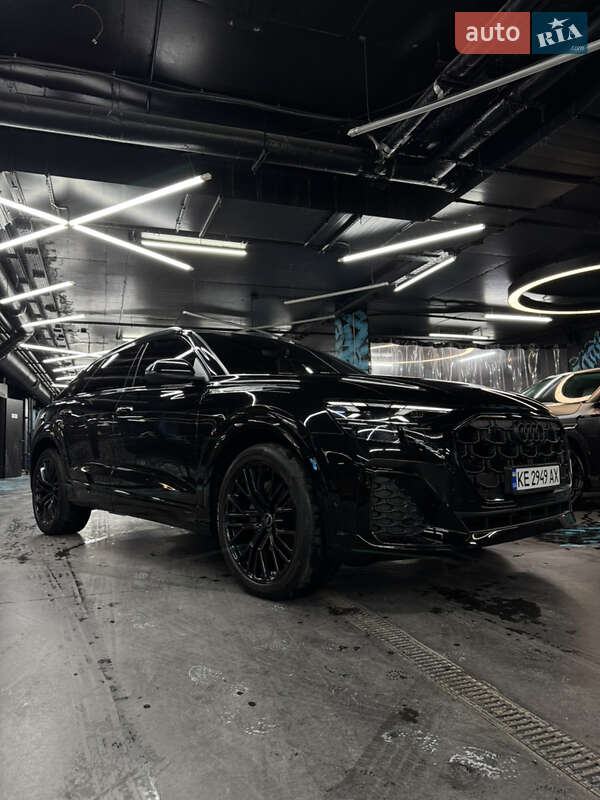 Позашляховик / Кросовер Audi Q8 2024 в Києві