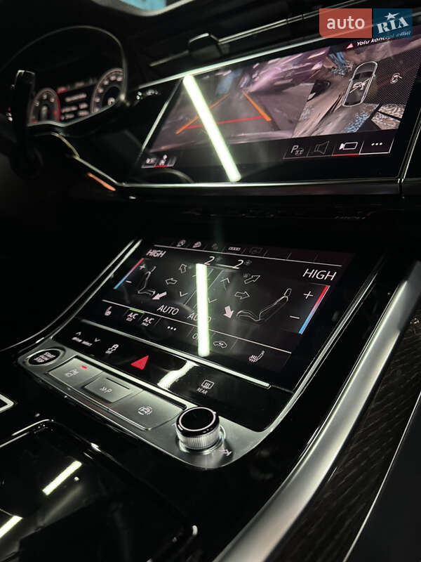 Позашляховик / Кросовер Audi Q8 2024 в Києві