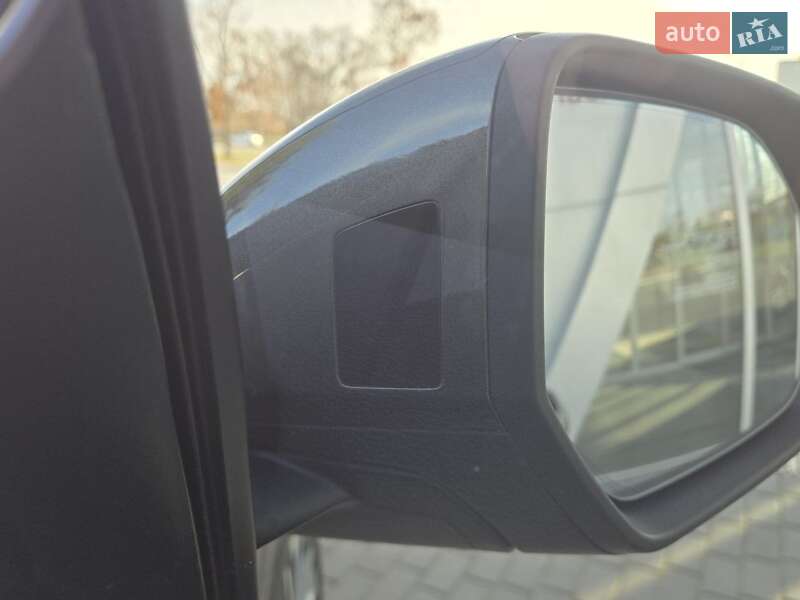 Внедорожник / Кроссовер Audi Q8 2019 в Киеве фото 12 Внедорожник / Кроссовер Audi Q8 2019 в Киеве