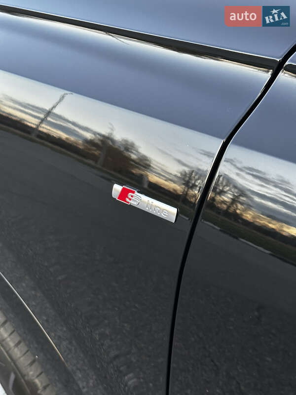 Внедорожник / Кроссовер Audi Q8 2022 в Киеве