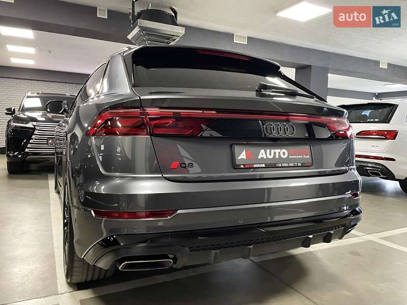 Позашляховик / Кросовер Audi Q8 2024 в Львові