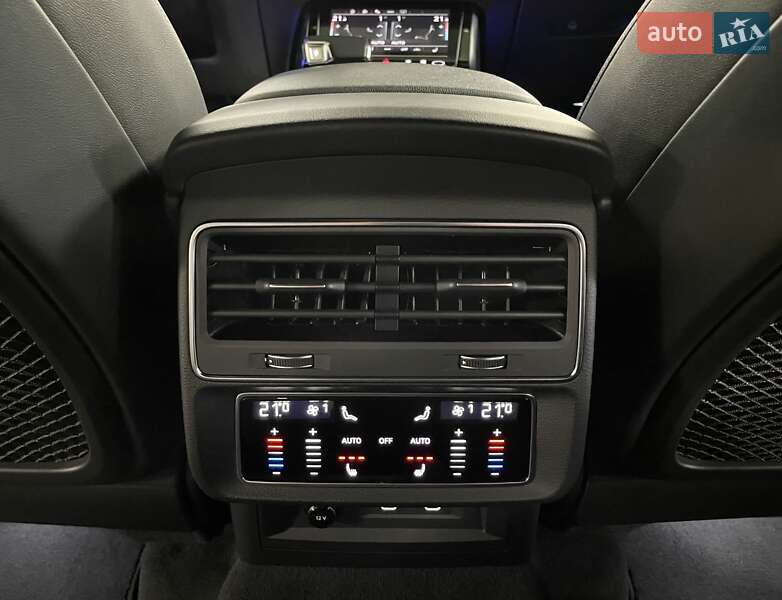 Позашляховик / Кросовер Audi Q8 2024 в Львові