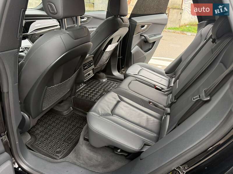 Позашляховик / Кросовер Audi Q8 2019 в Києві фото 10 Позашляховик / Кросовер Audi Q8 2019 в Києві