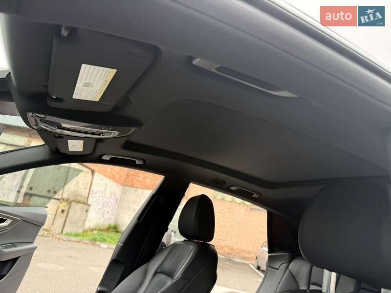 Позашляховик / Кросовер Audi Q8 2019 в Києві фото 26 Позашляховик / Кросовер Audi Q8 2019 в Києві