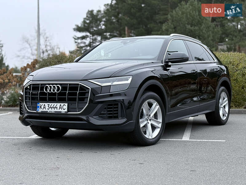 Позашляховик / Кросовер Audi Q8 2019 в Києві