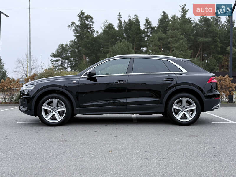 Позашляховик / Кросовер Audi Q8 2019 в Києві