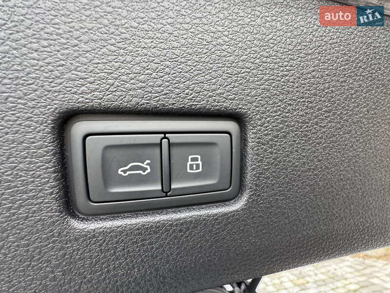 Позашляховик / Кросовер Audi Q8 2025 в Києві