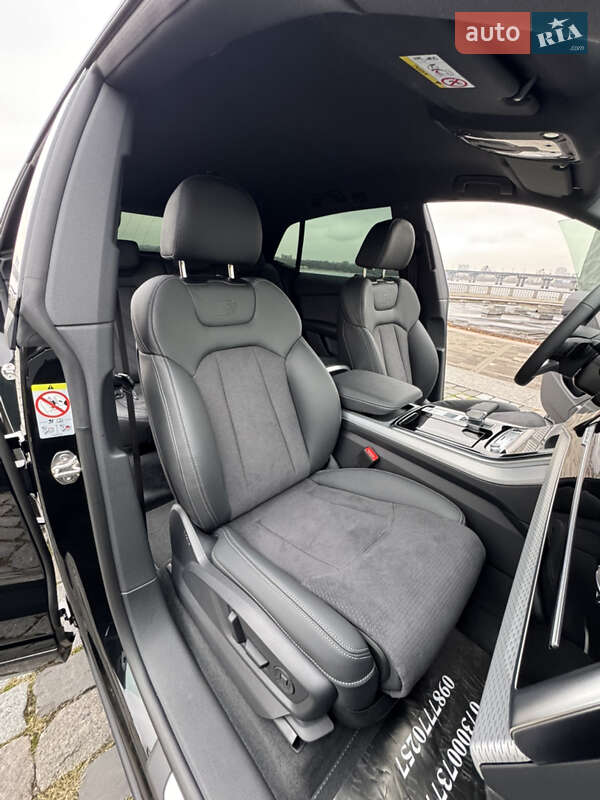 Позашляховик / Кросовер Audi Q8 2025 в Києві