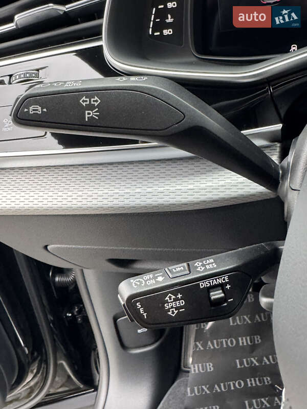 Позашляховик / Кросовер Audi Q8 2025 в Києві