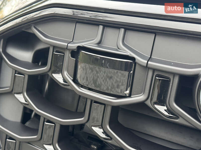 Позашляховик / Кросовер Audi Q8 2025 в Києві