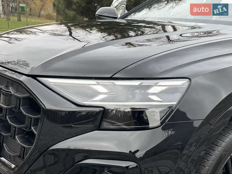 Позашляховик / Кросовер Audi Q8 2025 в Києві