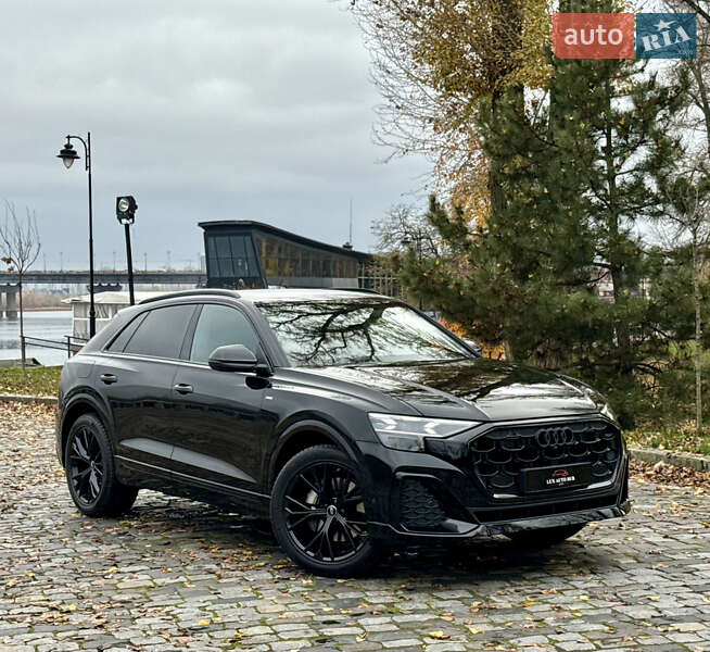 Audi Q8 2025