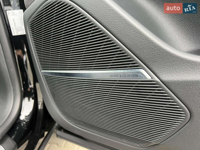 Позашляховик / Кросовер Audi Q8 2023 в Києві фото 34 Позашляховик / Кросовер Audi Q8 2023 в Києві