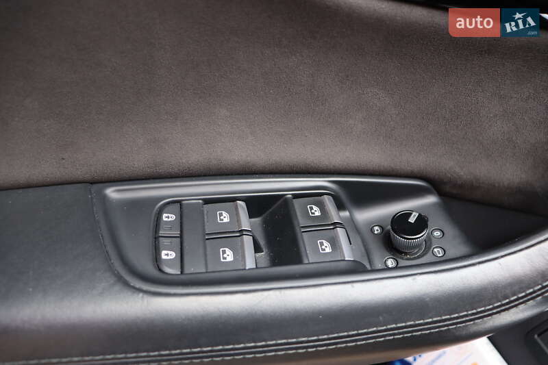 Позашляховик / Кросовер Audi Q8 2018 в Львові фото 16 Позашляховик / Кросовер Audi Q8 2018 в Львові