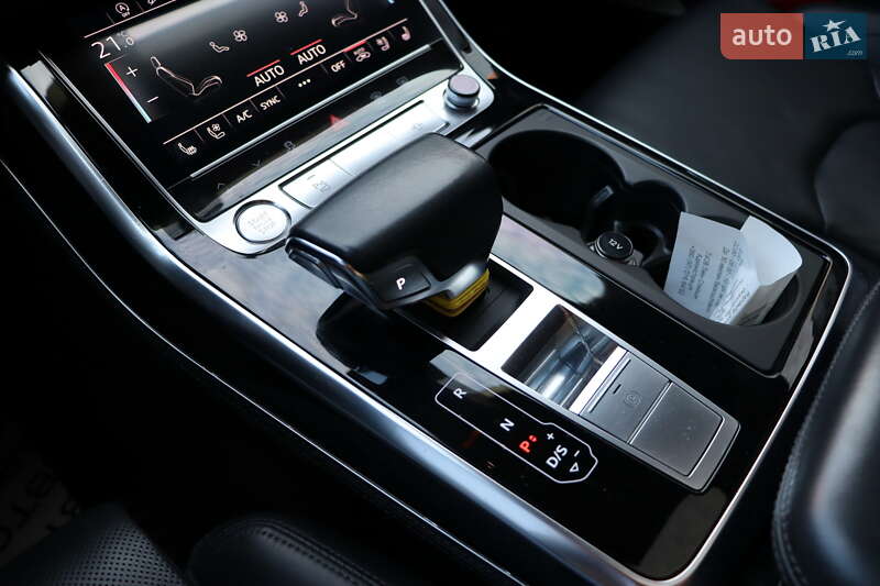 Позашляховик / Кросовер Audi Q8 2018 в Львові фото 31 Позашляховик / Кросовер Audi Q8 2018 в Львові