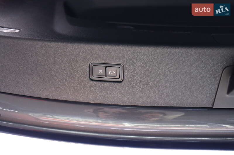 Позашляховик / Кросовер Audi Q8 2018 в Львові фото 46 Позашляховик / Кросовер Audi Q8 2018 в Львові