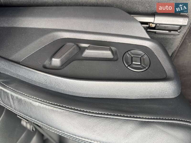 Позашляховик / Кросовер Audi Q8 2020 в Києві фото 18 Позашляховик / Кросовер Audi Q8 2020 в Києві