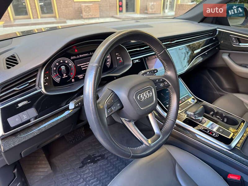 Позашляховик / Кросовер Audi Q8 2019 в Одесі