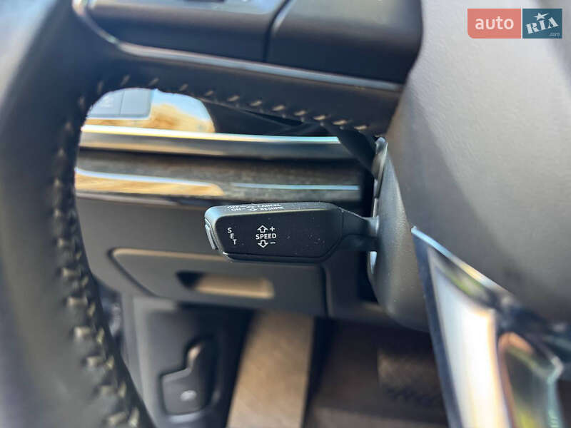 Позашляховик / Кросовер Audi Q8 2019 в Одесі