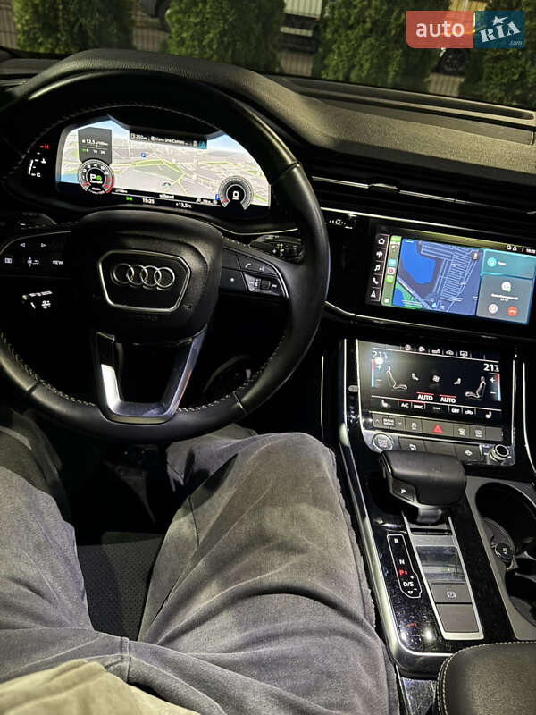 Внедорожник / Кроссовер Audi Q8 2018 в Киеве фото 15 Внедорожник / Кроссовер Audi Q8 2018 в Киеве