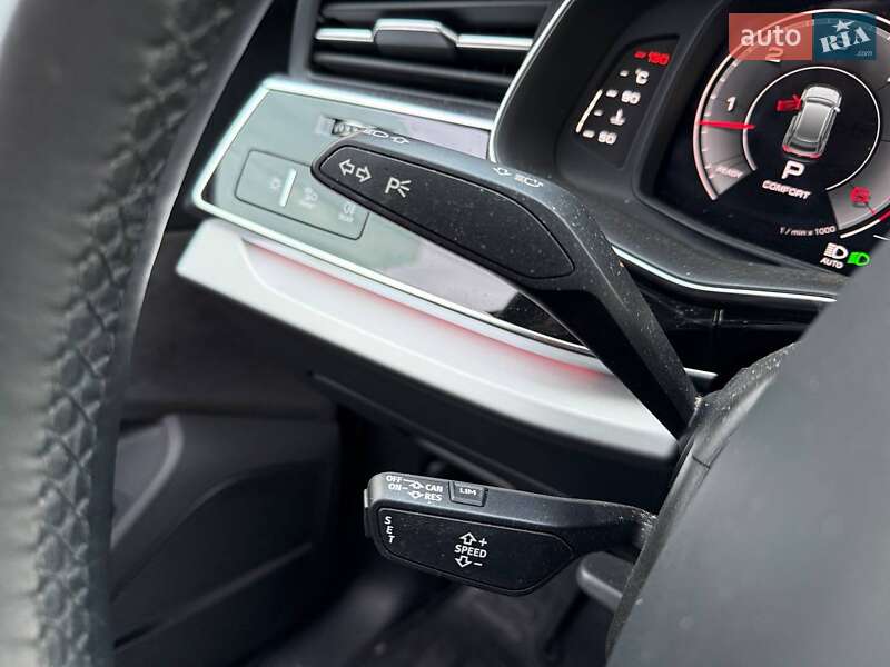 Внедорожник / Кроссовер Audi Q8 2021 в Киеве