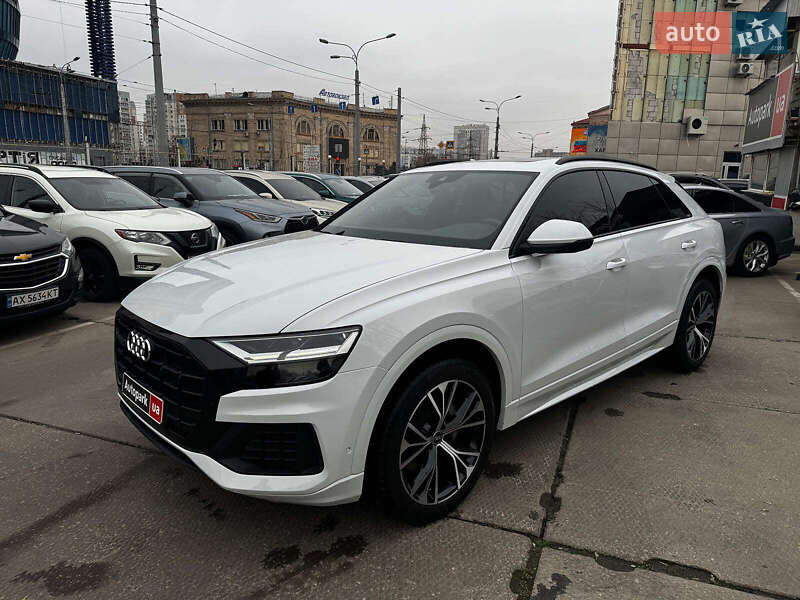 Audi Q8 2021