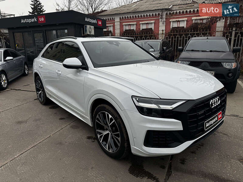 Внедорожник / Кроссовер Audi Q8 2021 в Харькове