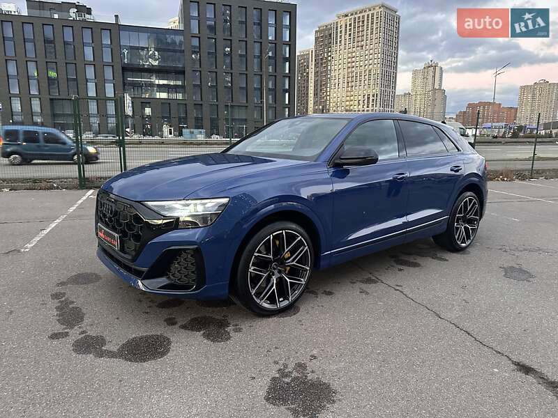 Позашляховик / Кросовер Audi Q8 2024 в Києві