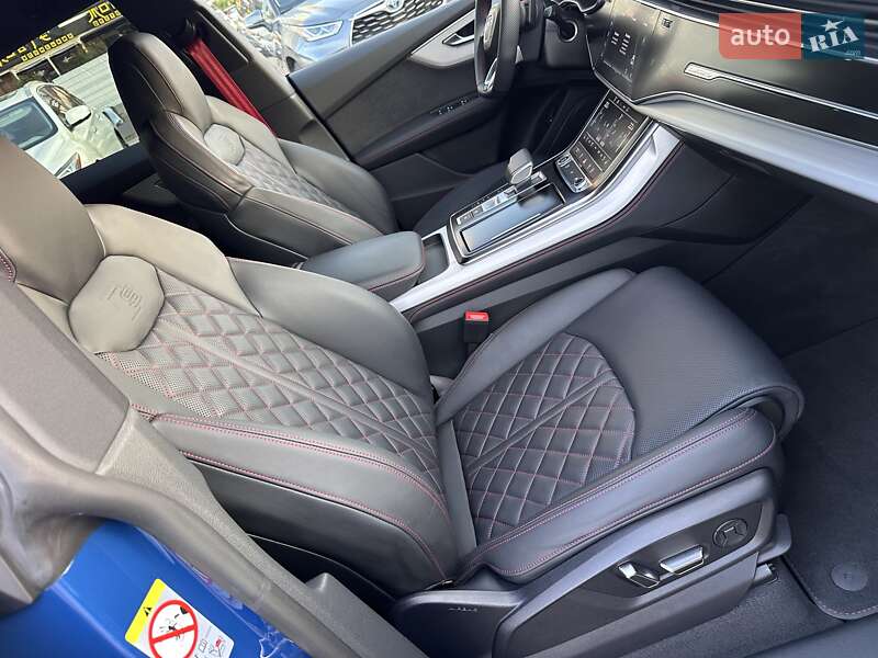 Позашляховик / Кросовер Audi Q8 2024 в Києві