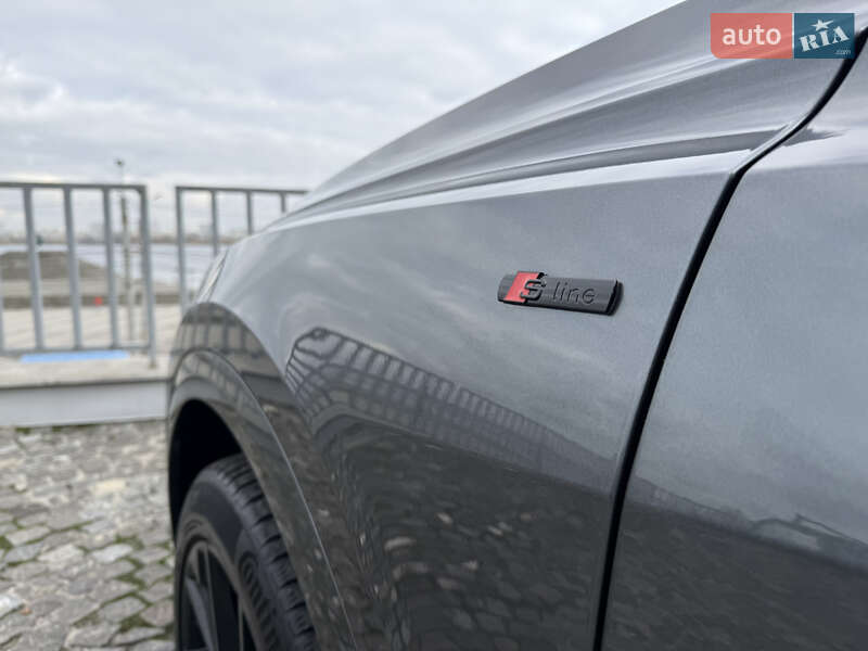 Позашляховик / Кросовер Audi Q8 2020 в Дніпрі фото 10 Позашляховик / Кросовер Audi Q8 2020 в Дніпрі