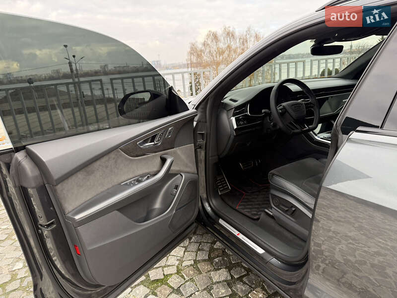 Позашляховик / Кросовер Audi Q8 2020 в Дніпрі фото 13 Позашляховик / Кросовер Audi Q8 2020 в Дніпрі