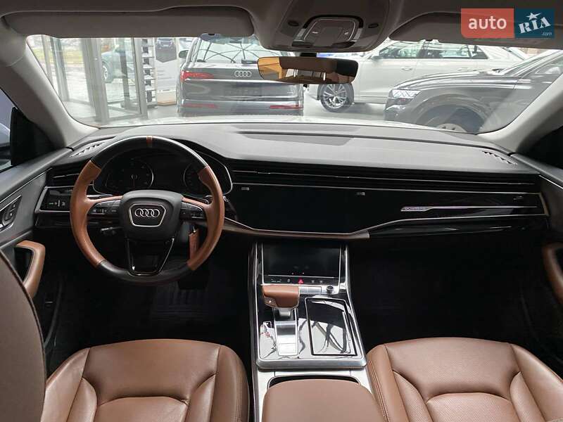 Позашляховик / Кросовер Audi Q8 2018 в Дніпрі