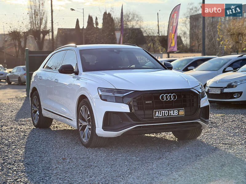 Внедорожник / Кроссовер Audi Q8 2019 в Бердичеве
