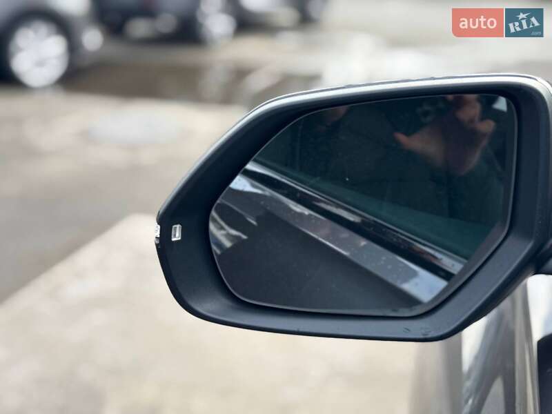 Позашляховик / Кросовер Audi Q8 2018 в Києві фото 11 Позашляховик / Кросовер Audi Q8 2018 в Києві