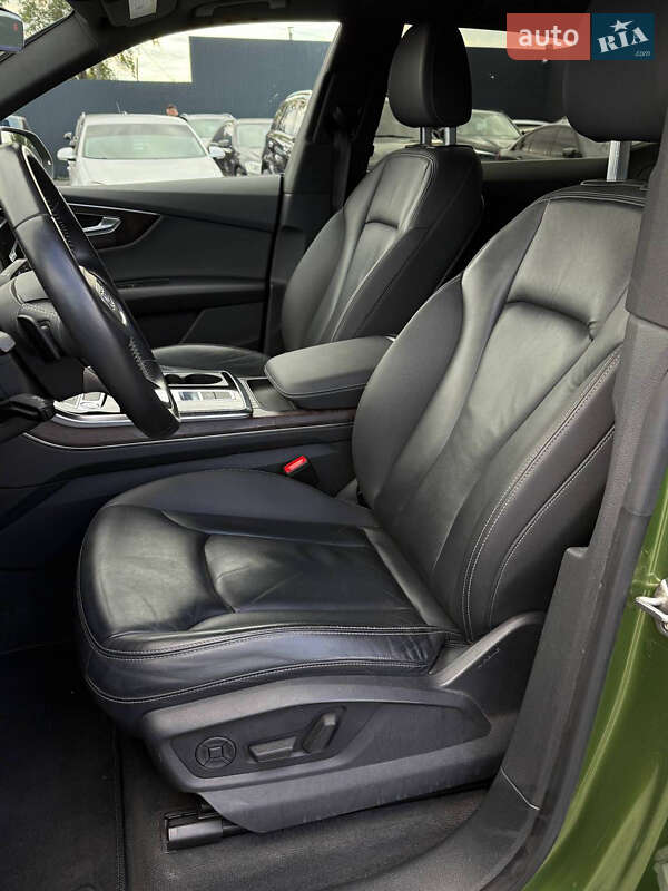 Позашляховик / Кросовер Audi Q8 2018 в Черкасах